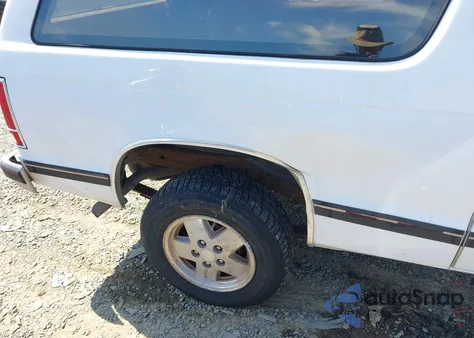 1987 Chevrolet Blazer S10 from USA, damaged, VIN 1GNCT18R2H0125310